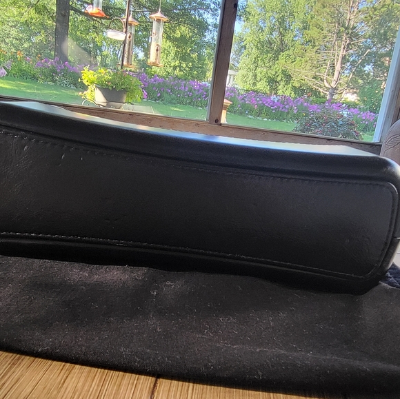 Chanel gabrielle hobo crossbody - Picture 4 of 10